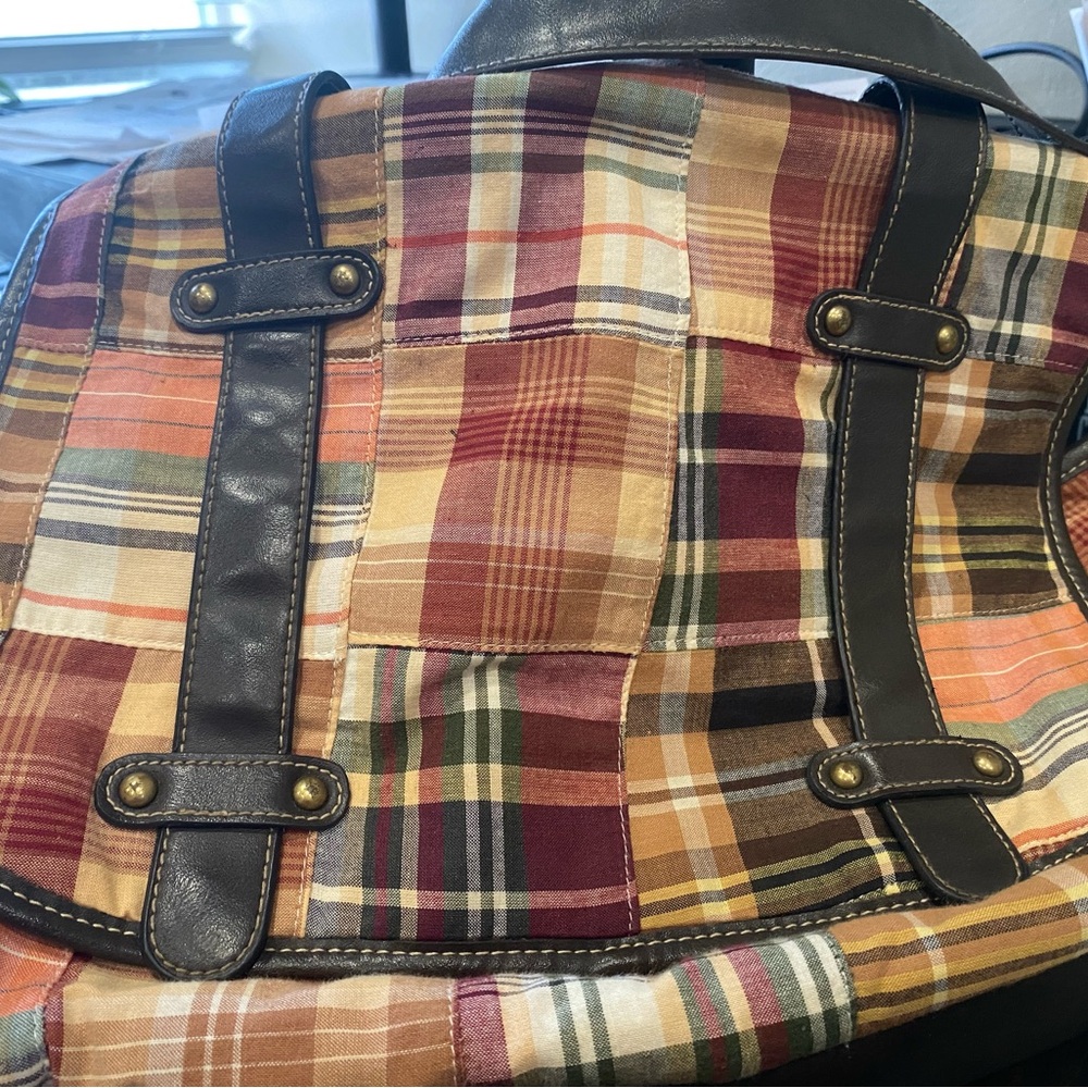 Rosetti tote bag plaid multiple pockets inside with zipper and snaps